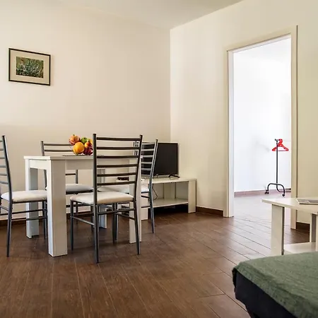Appartamento Alja, Sara I Nevio Jacuzzi Dugi Rat